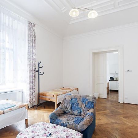 Gallery Hostel Прага Екстер'єр фото