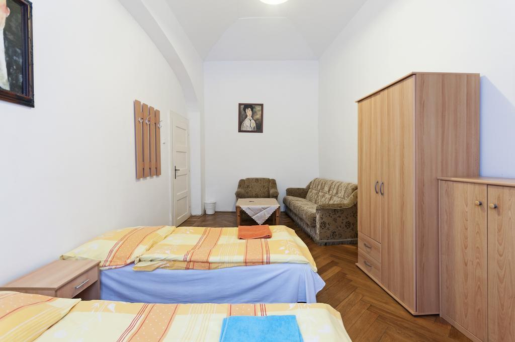 Gallery Hostel Прага Екстер'єр фото