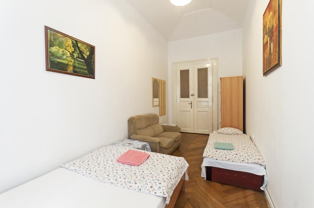 Gallery Hostel Прага Екстер'єр фото